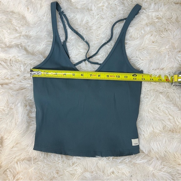 Vuori Ribbed Crop Top - Picture 5 of 7